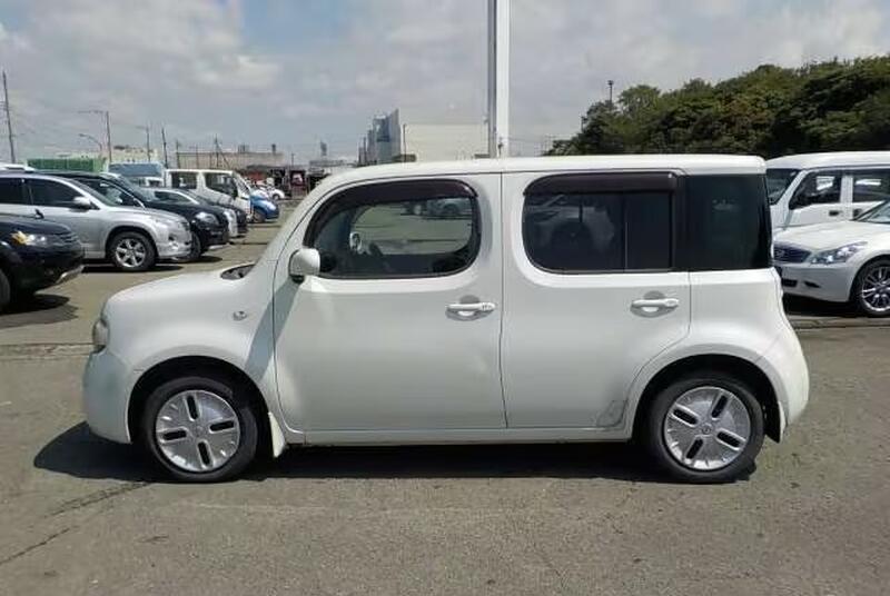 NISSAN CUBE