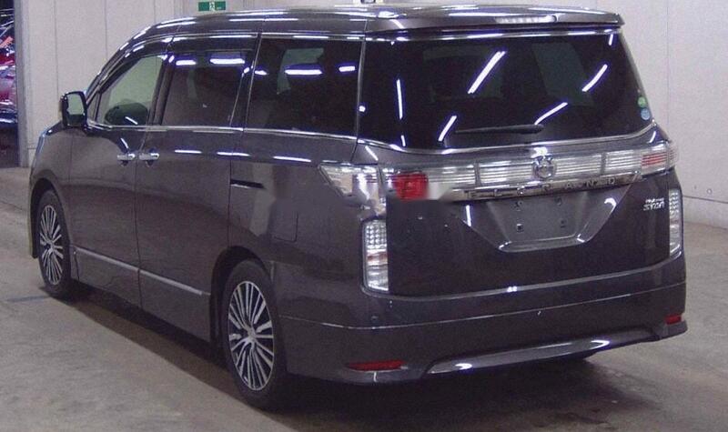 NISSAN ELGRAND