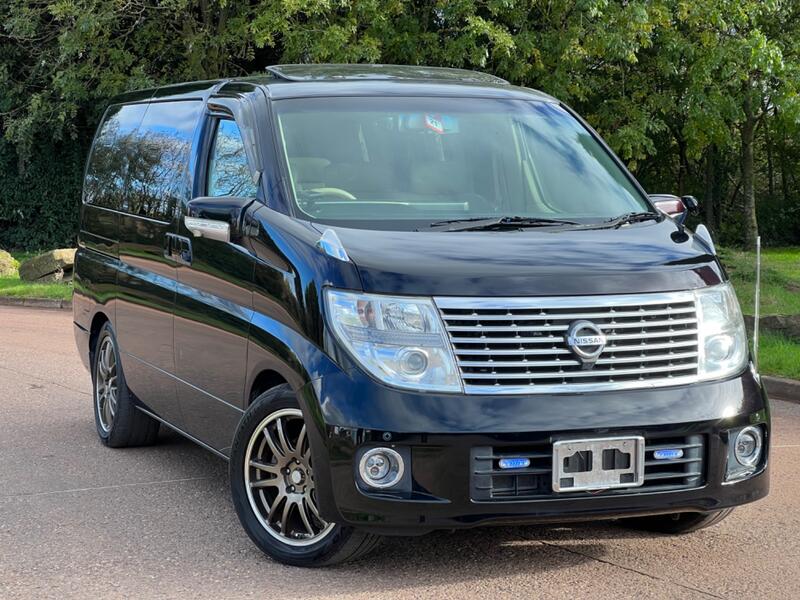 NISSAN ELGRAND