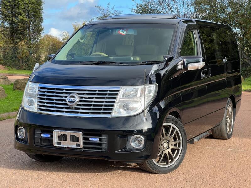NISSAN ELGRAND
