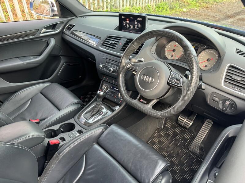 AUDI RS Q3