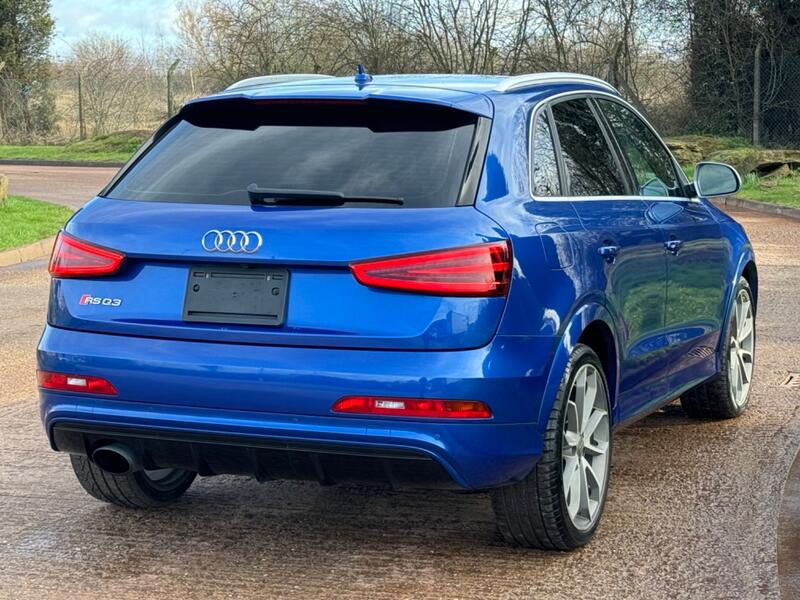 AUDI RS Q3