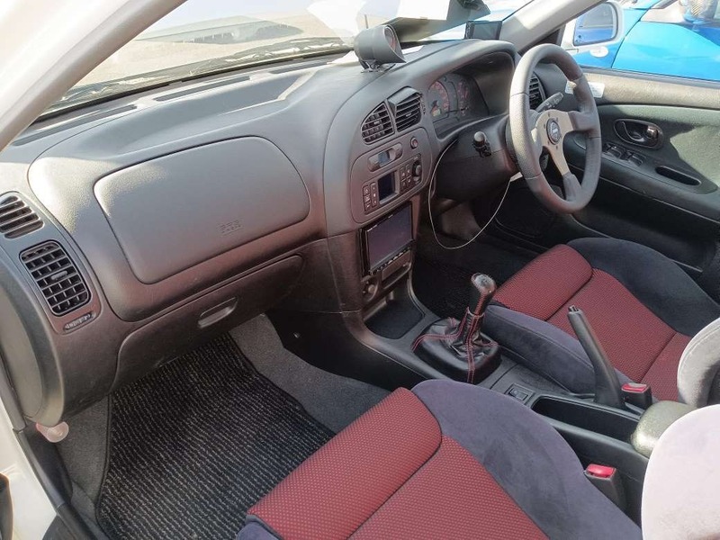 MITSUBISHI LANCER