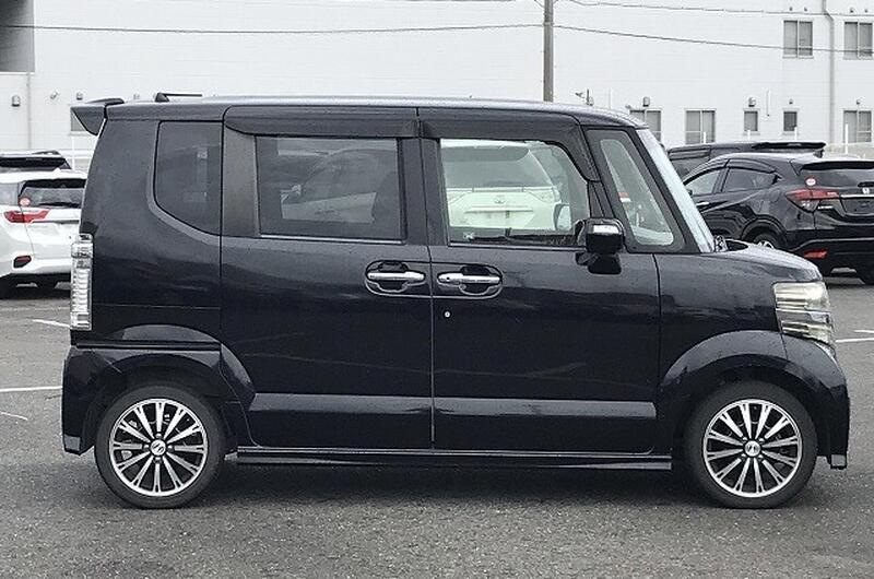 HONDA N-BOX