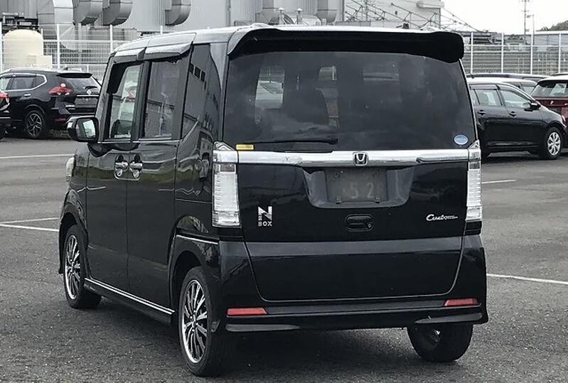 HONDA N-BOX